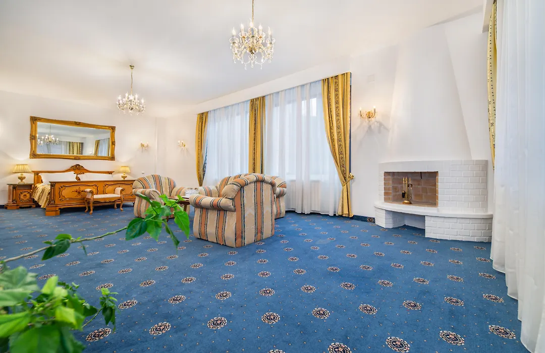Aurelius Imparatul Romanilor Hotel & Spa-1