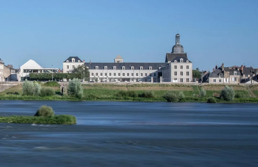 Fleur De Loire-1