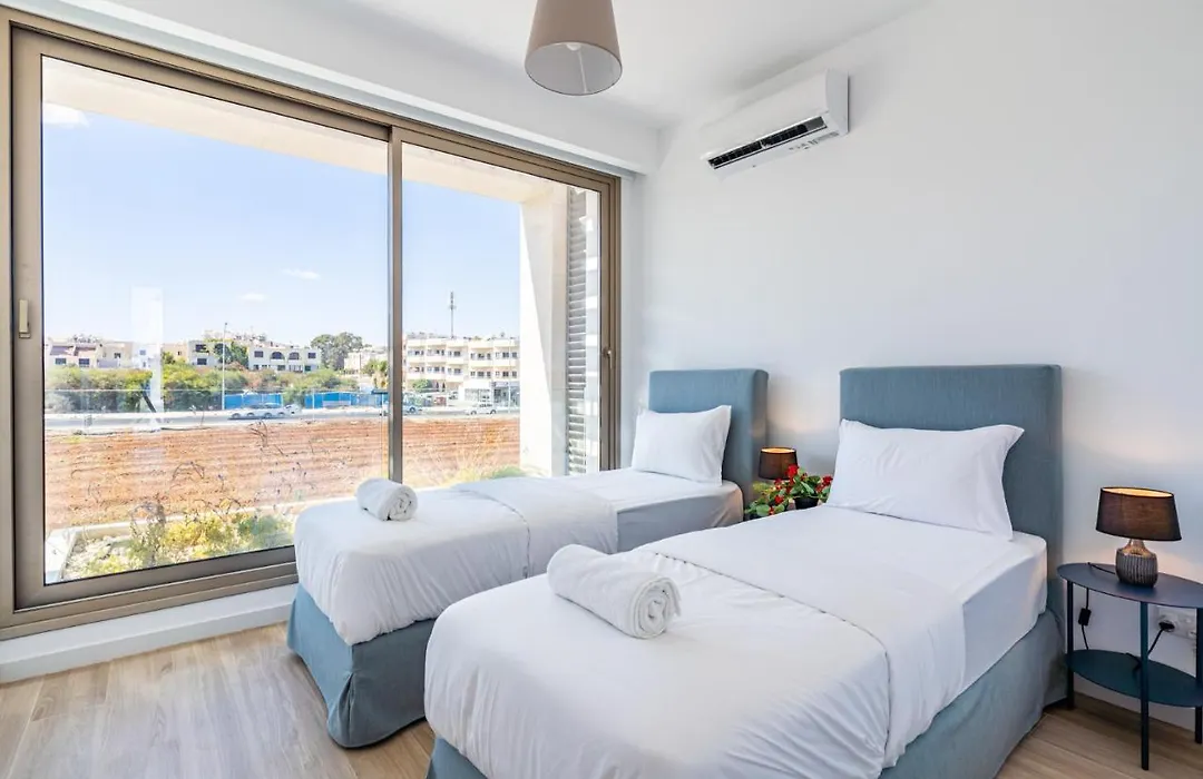 Cyan 3-Bedroom Villa In Protaras-1