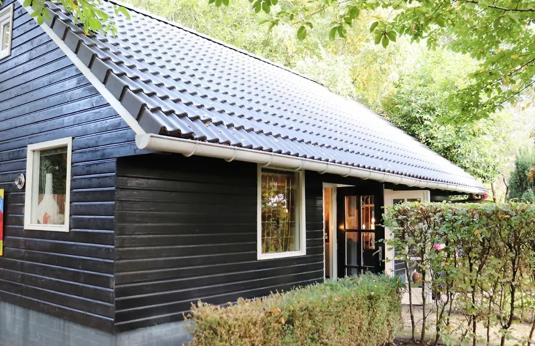 Atelier House With Hot Tub-1