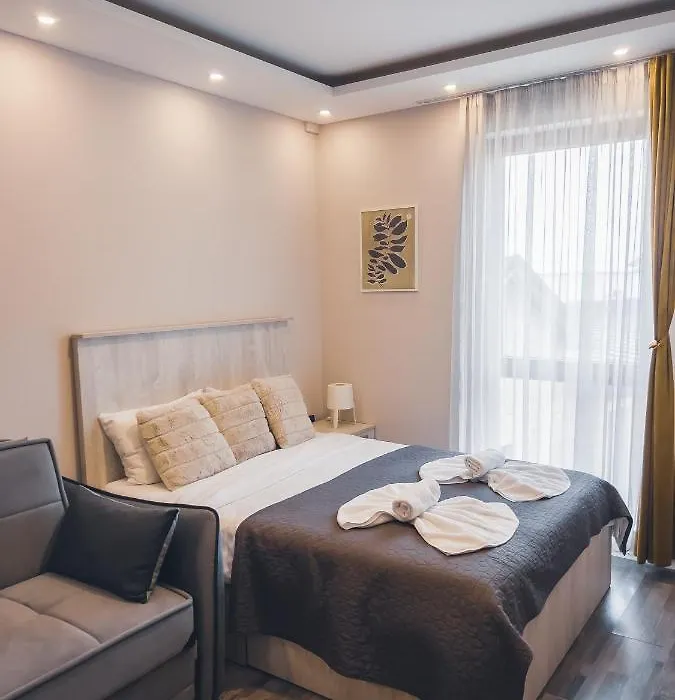 Milmari Premier - Daisy Apartments-1
