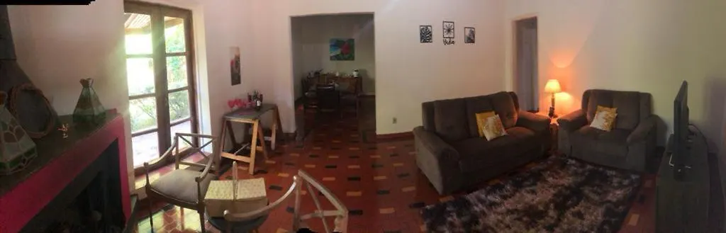 Casa Da Fazenda- No Bosque Com Lareira E Banheira-1