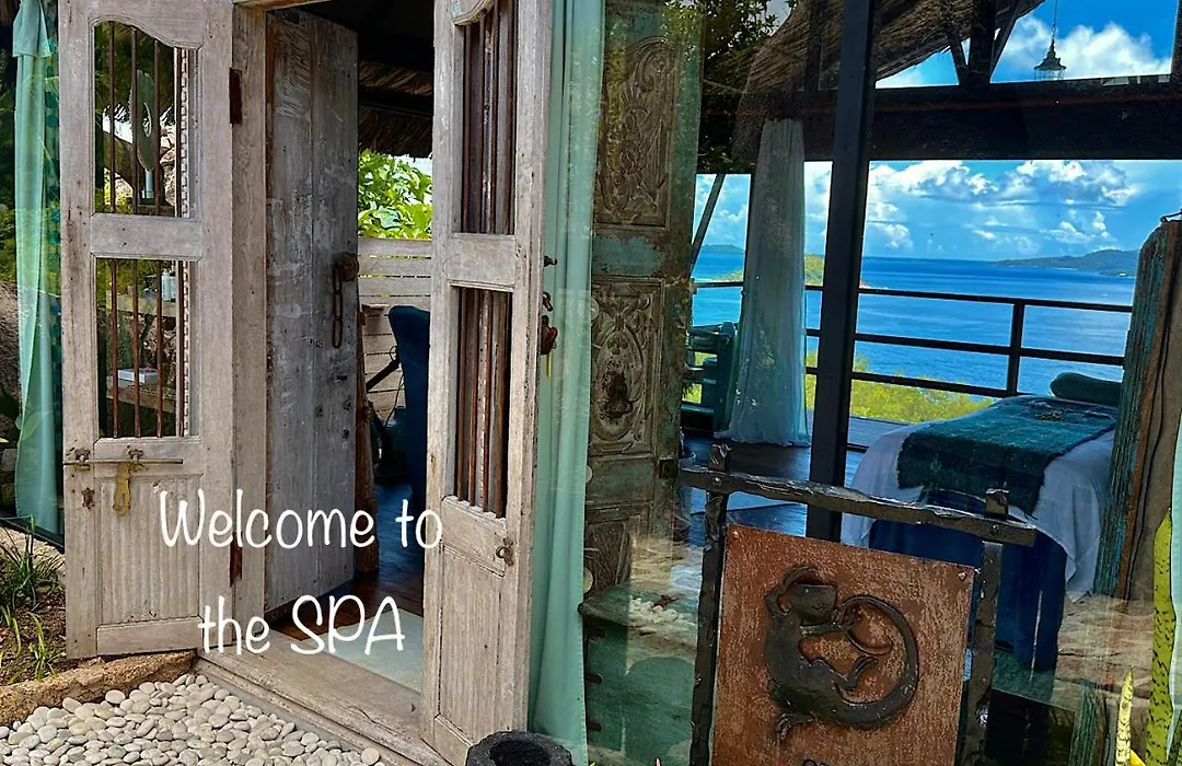 Chateau De Feuilles & Spa - Praslin Island-1