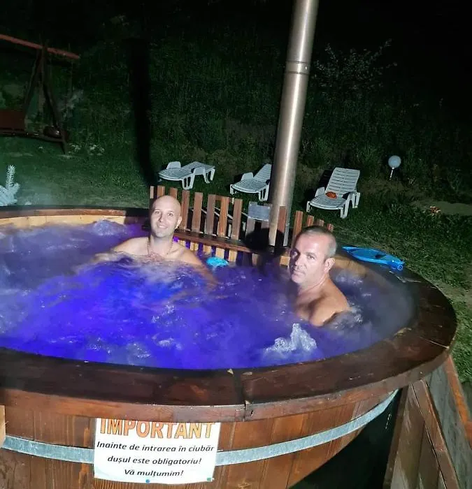 House Of Rei With Hot Tube-1