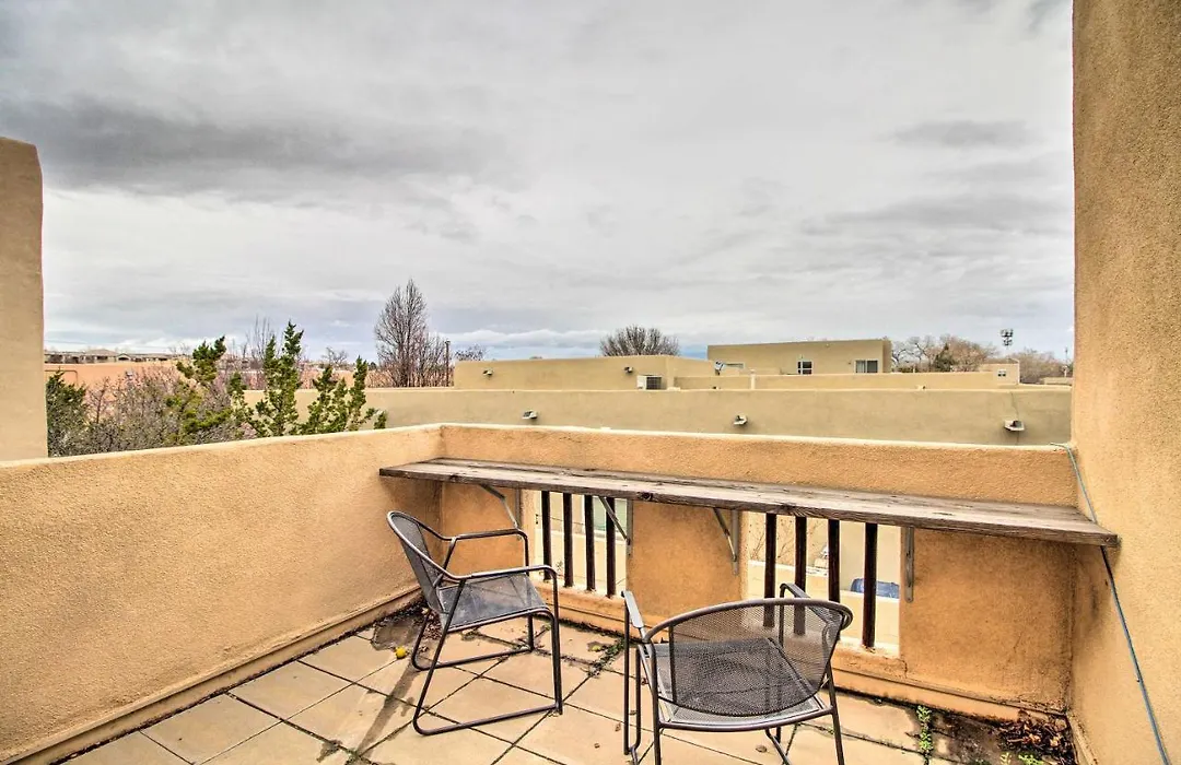 Albuquerque Vacation Home Rental With Hot Tub!-1