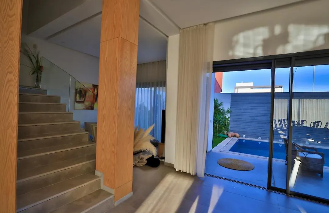 Moon House-1
