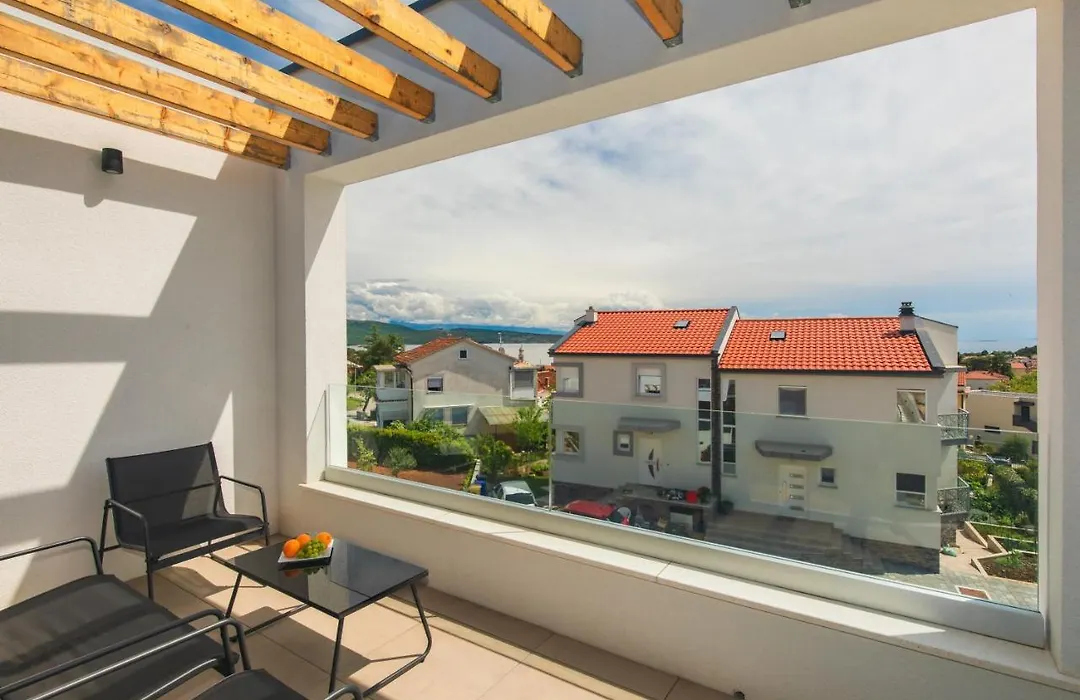Apartment Krk With Jacuzzi-1