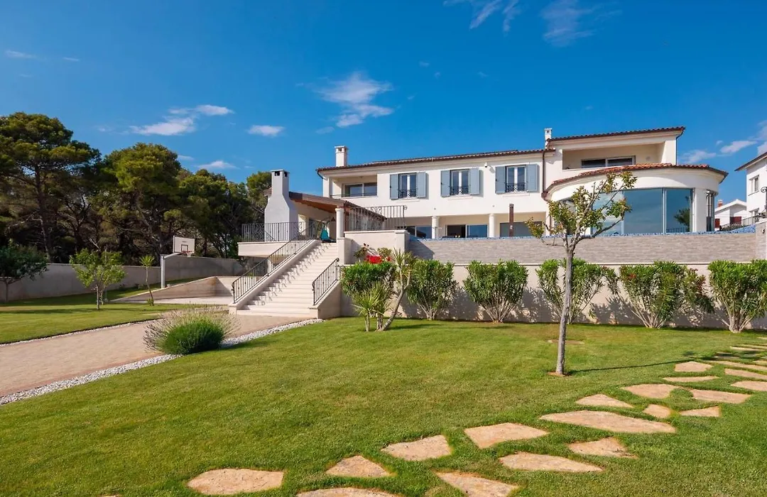 Villa Luxury Maja Zablace-1
