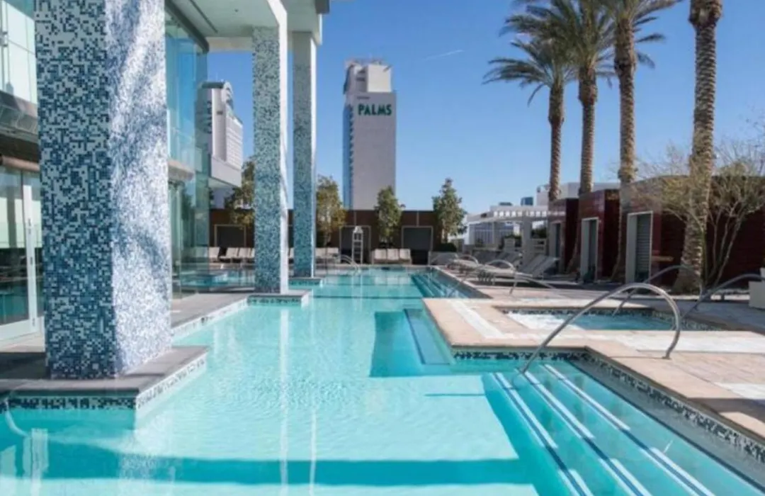 Gorgeous Strip View - Studio At Palms Place - 17-1