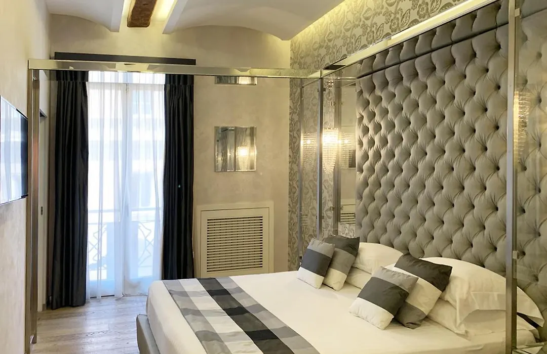 Arcasuite Tritone Luxury-1