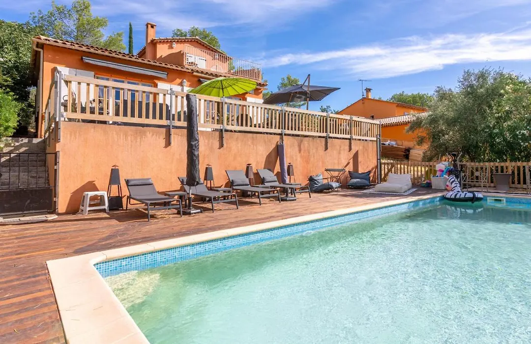 Villa Lorguaise Avec Piscine-1