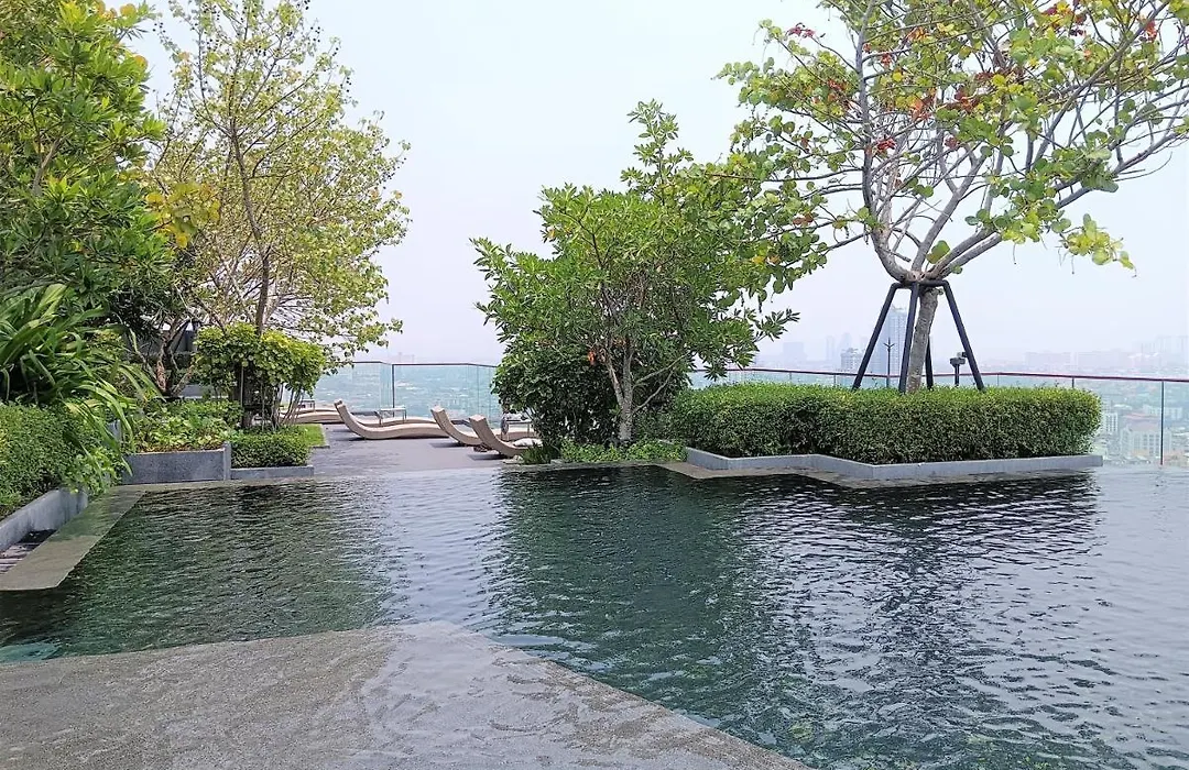 Edge Central Pattaya Lux-1