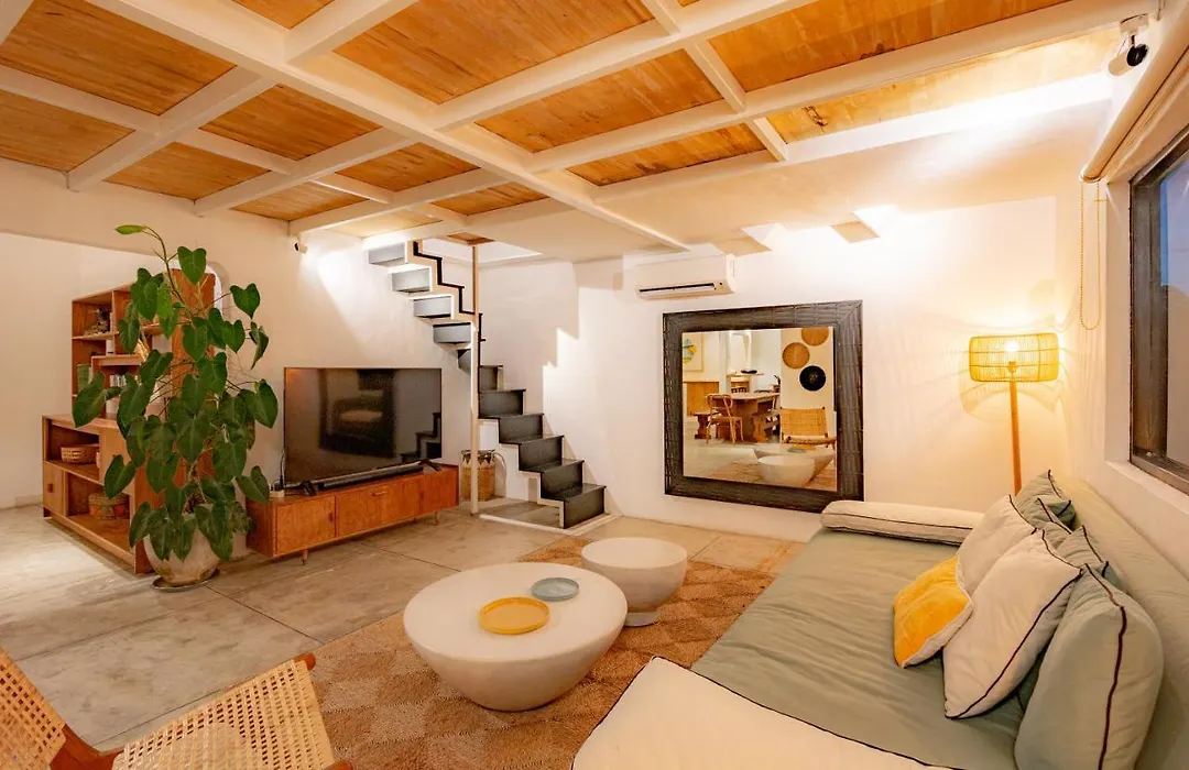 House Sawah - Beautiful & Stylish 3Br Home With Jacuzzi Near Umalas And Seminyak-1