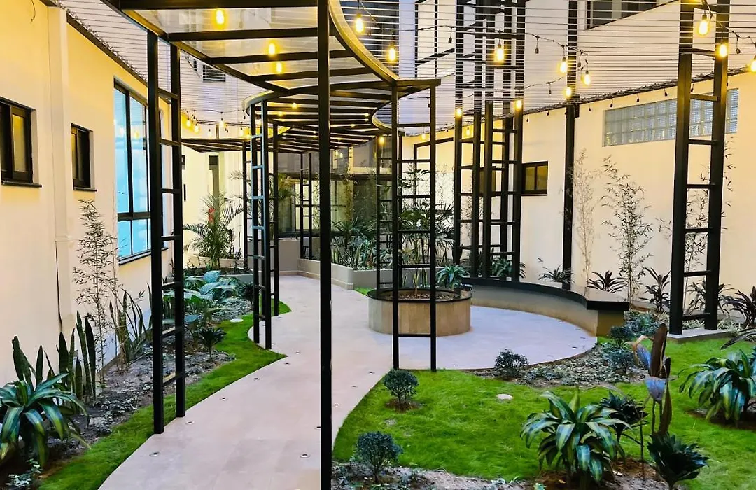 Apartamento De Lujo A Pasos De La Av. America-1