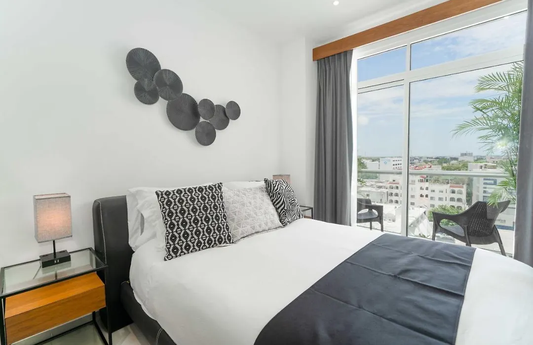 Penthouse With Private Jacuzzi - Three Bedroom-1