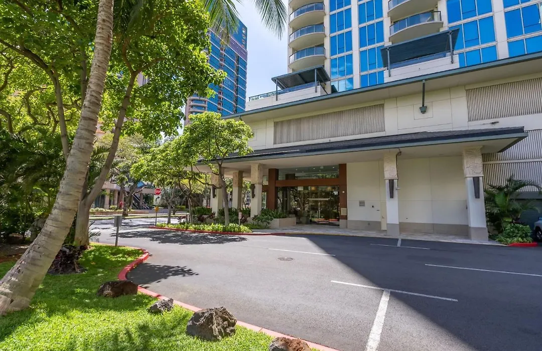 Allure Waikiki Condo-1