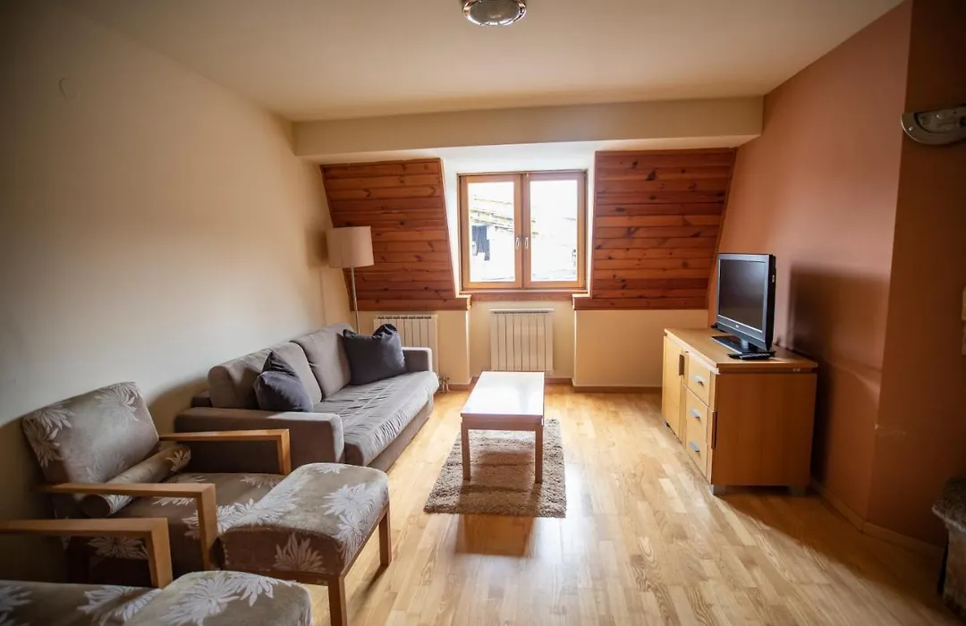 Apartman 204 Aparthotel Vucko Jahorina Private Host-1