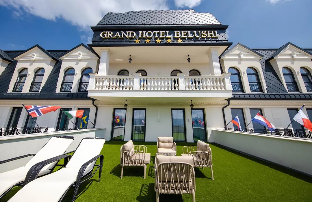 Grand Hotel Belushi-1