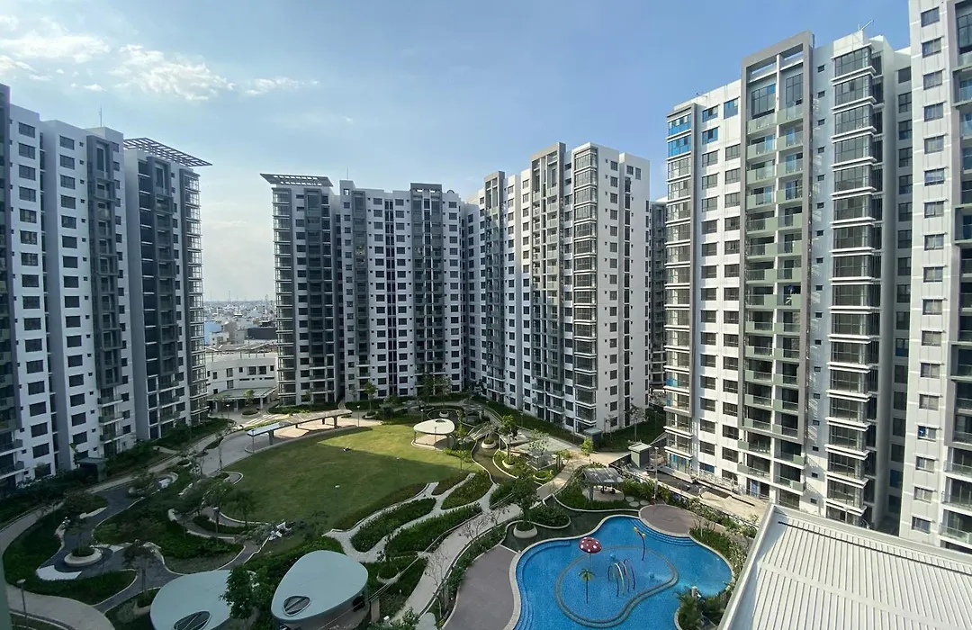 Nha Cua Truc - Celadon City Canh Aeon Tan Phu-1