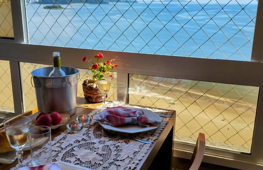 Apartamento Frente Ao Mar. Amplo E Confortavel.-1