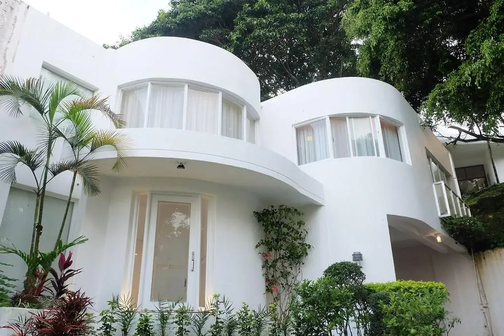 Dondi'S Way - A Private Vacation Home In The Heart Of Tagaytay City-1