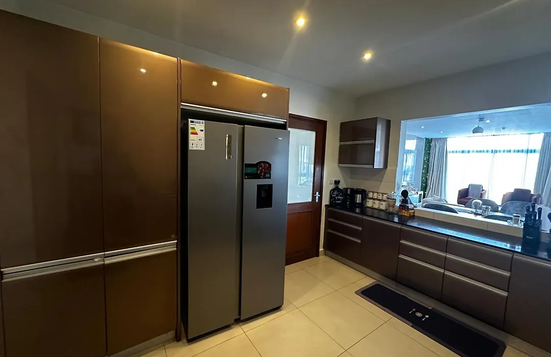 Luxury Home 75”Tv, 5Mins From City Center & Beach-1