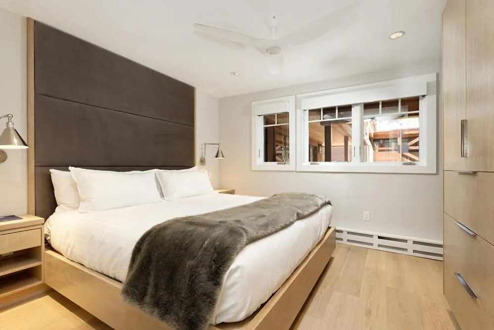 Fasching Haus Unit 7, Luxury Condo With Designer Decor, Ideal Location, Common Pool & Hot Tub-1