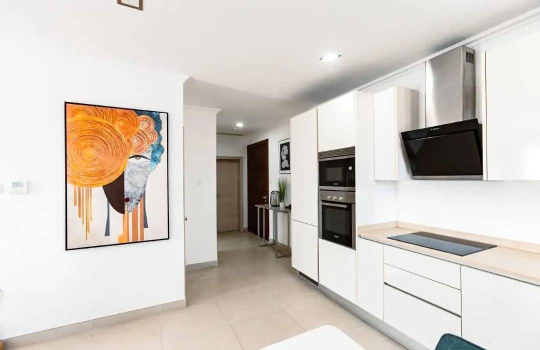 Luxurious Superior Apartment One Bedroom Space Available-1