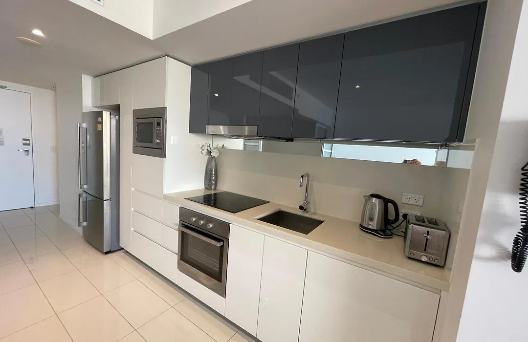 H Luxury Apartment At Surfers Paradise High Floor-1