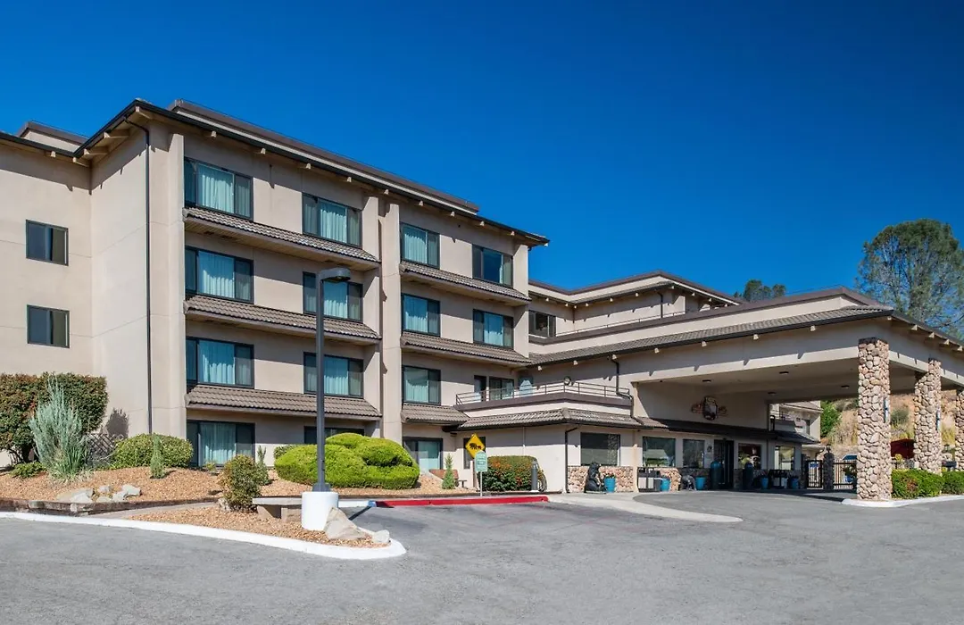 Yosemite Southgate Hotel & Suites-1