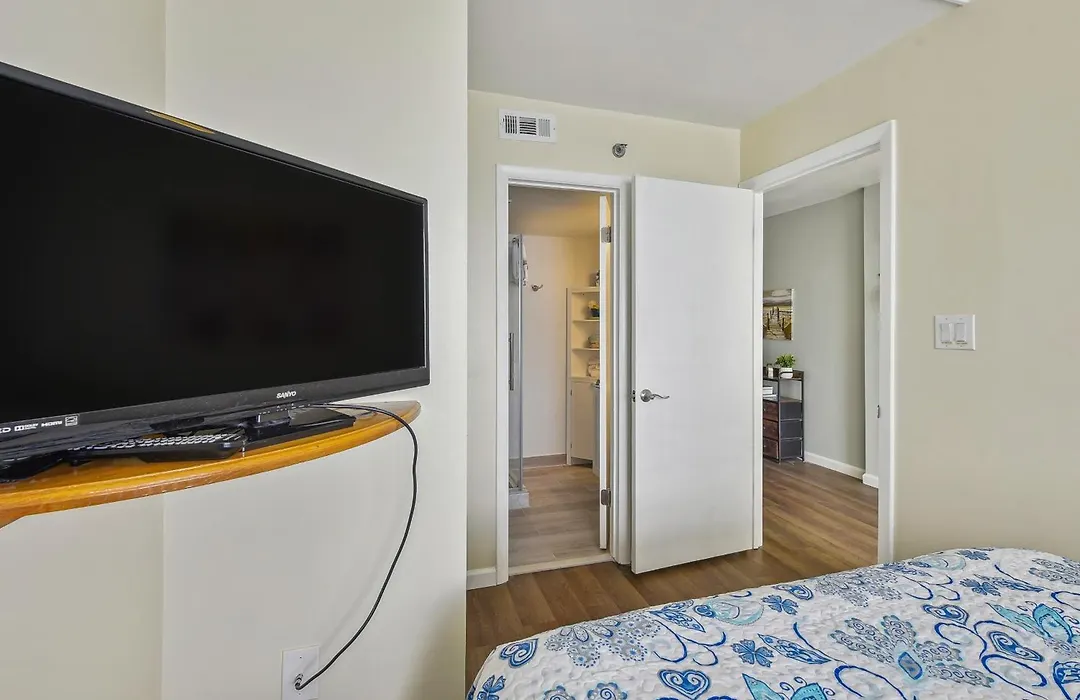 Beachfront Bliss! Condo In North Myrtle Beach-1