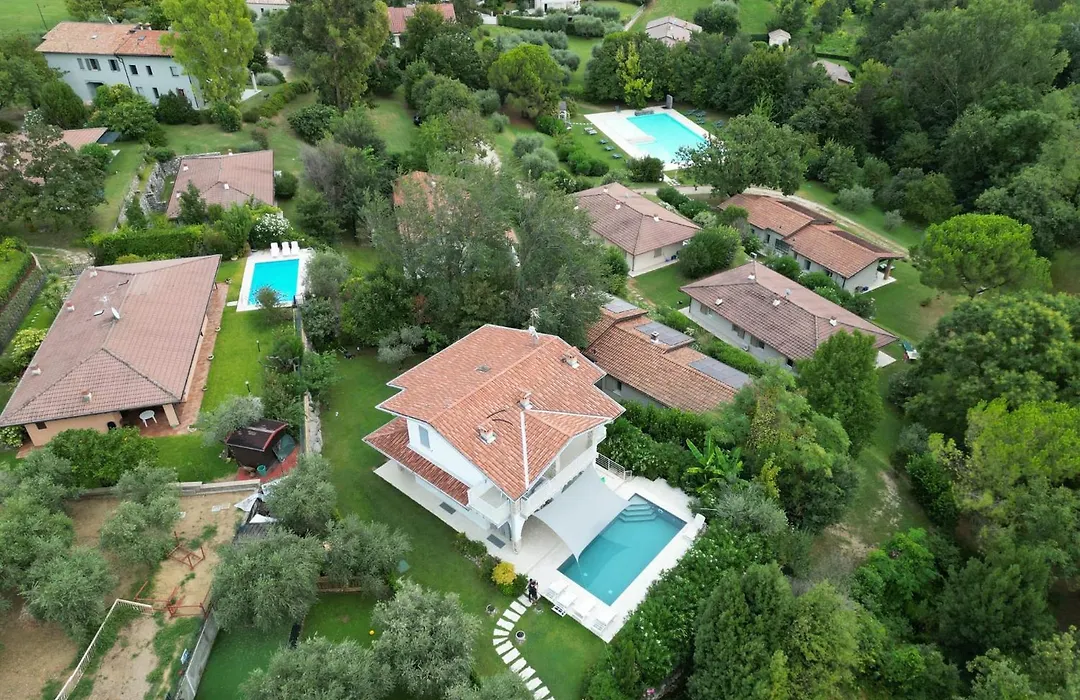 Villa Bocciolo, Piscina, Giardino, Vasca Idromassaggio-1