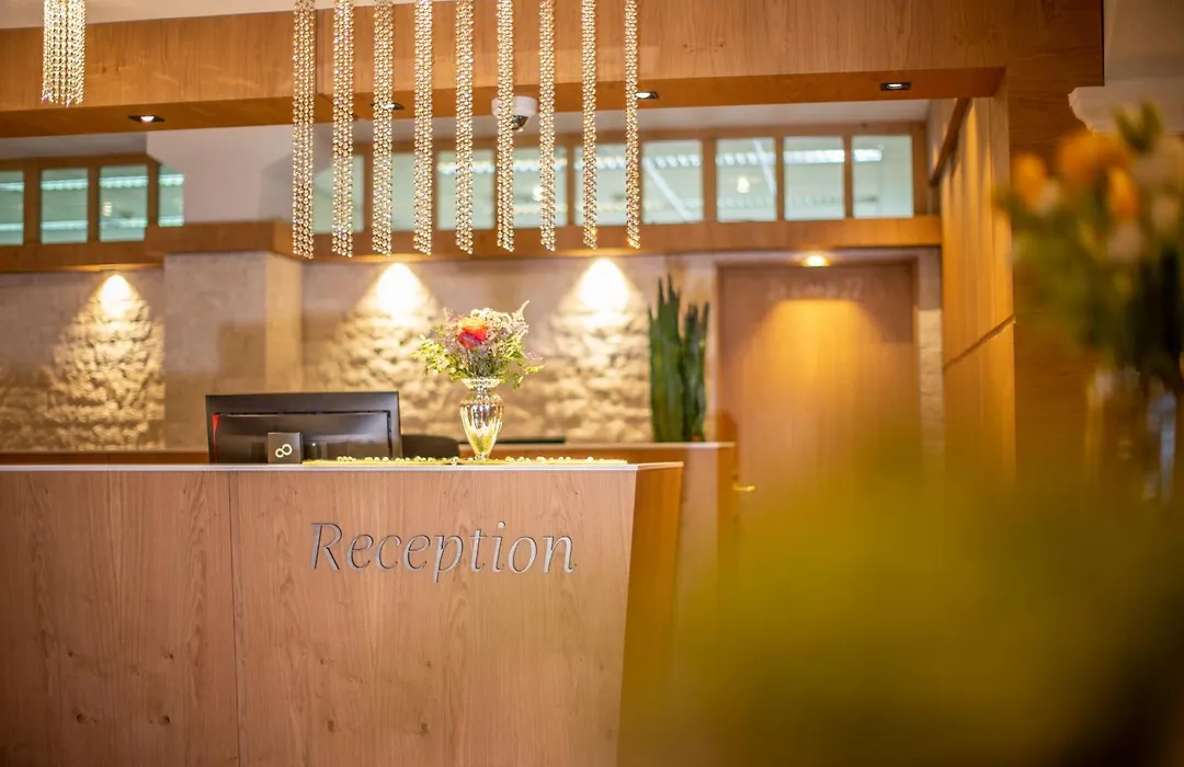 Hotel Alpina Deluxe-1