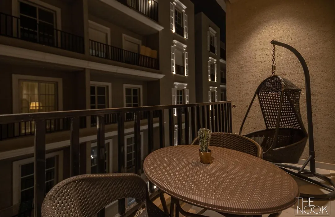 Luxury 3Br Condo Near The Boulevard-1