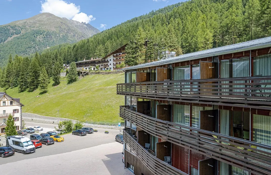 Hotel Cevedale-1
