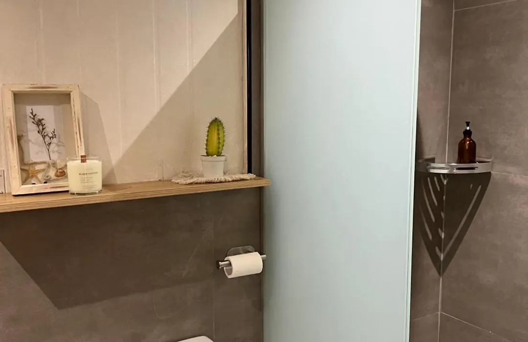 Cozy Tiny Home With Outdoor Hot Tub In City Center-1