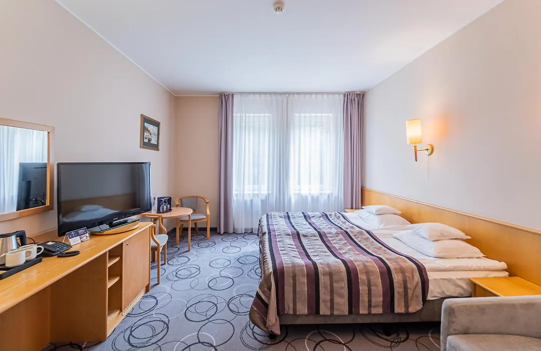 Hotel Senator-1