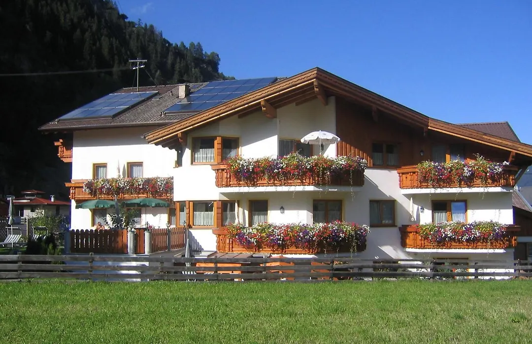 Alpenpension Elferblick-1