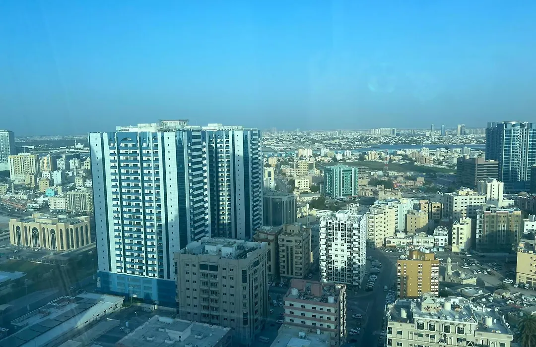 Fantastic City & Seaview Master Bedroom In 3Bedroom Apartment-1