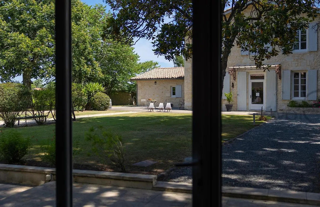 Chateau La Graviere-1