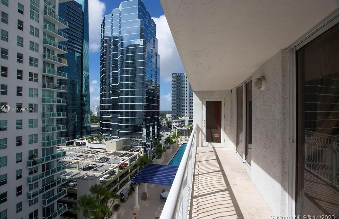 Miami Brickell 3 Bedrooms High Ceiling Loft-1