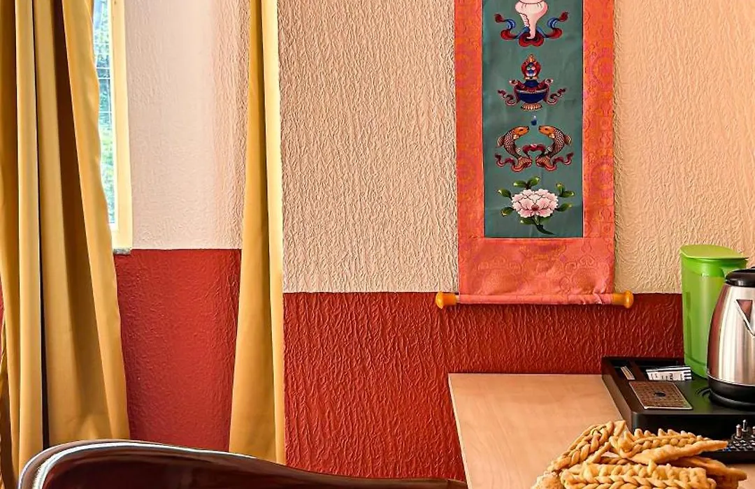 Himalayan Hues-1