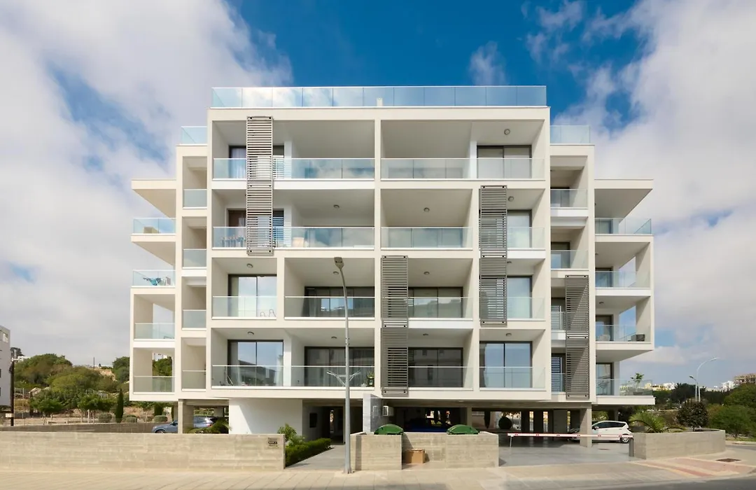 Rooftop Apartment With Jacuzzi-1