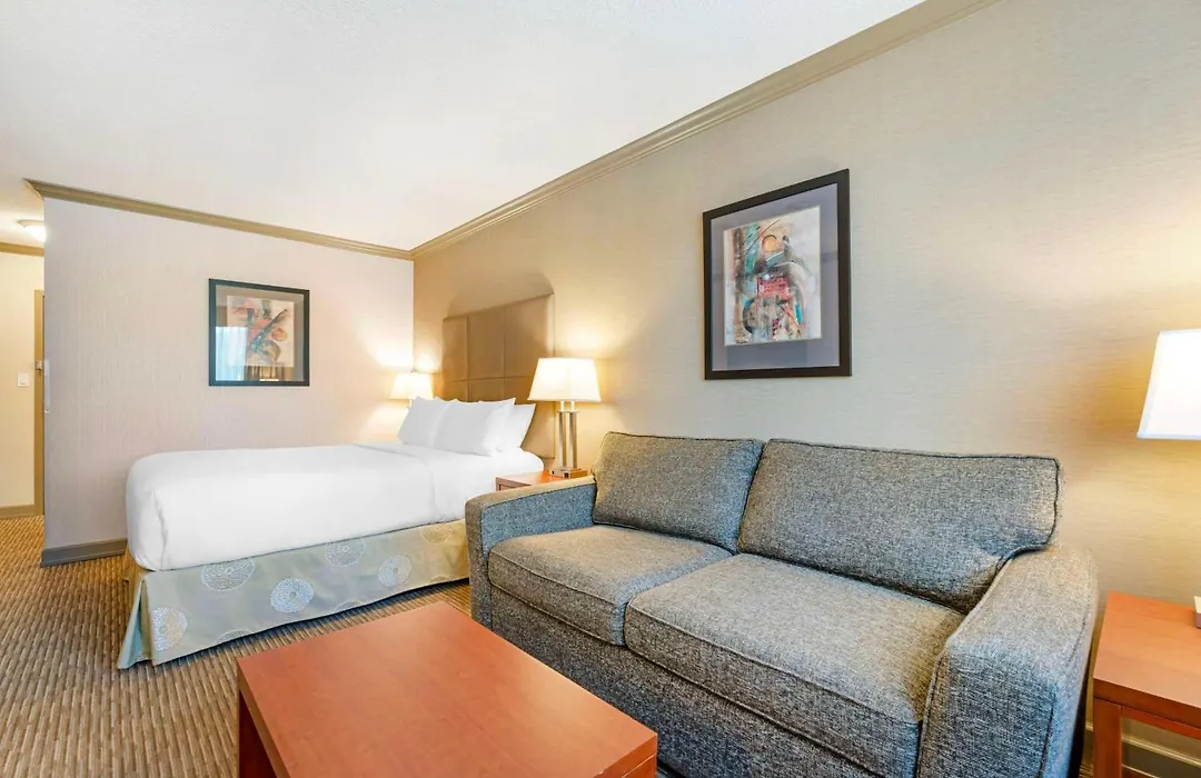 Best Western Plus Barclay Hotel-1