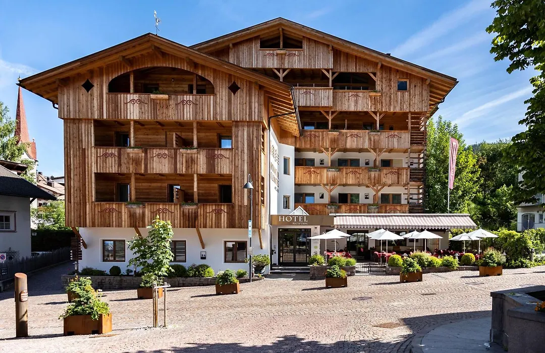 Artnatur Dolomites Hotel&Spa-1
