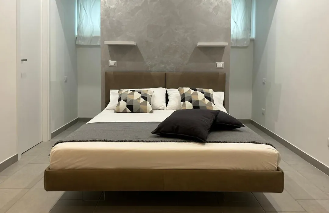 Jacuzzi Apartment Near Center Of Rome-1