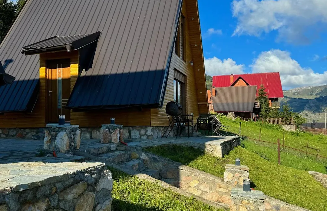 Villa Route Rugove-1