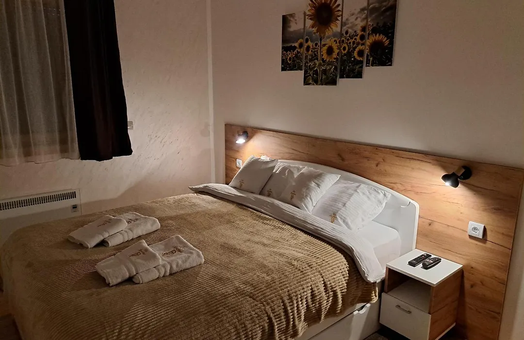 Lux Apartman Dunja I Jovana-1