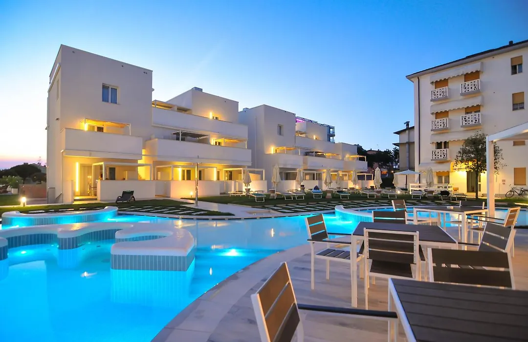 Marina Suites & Apartments 4 Stelle S-1