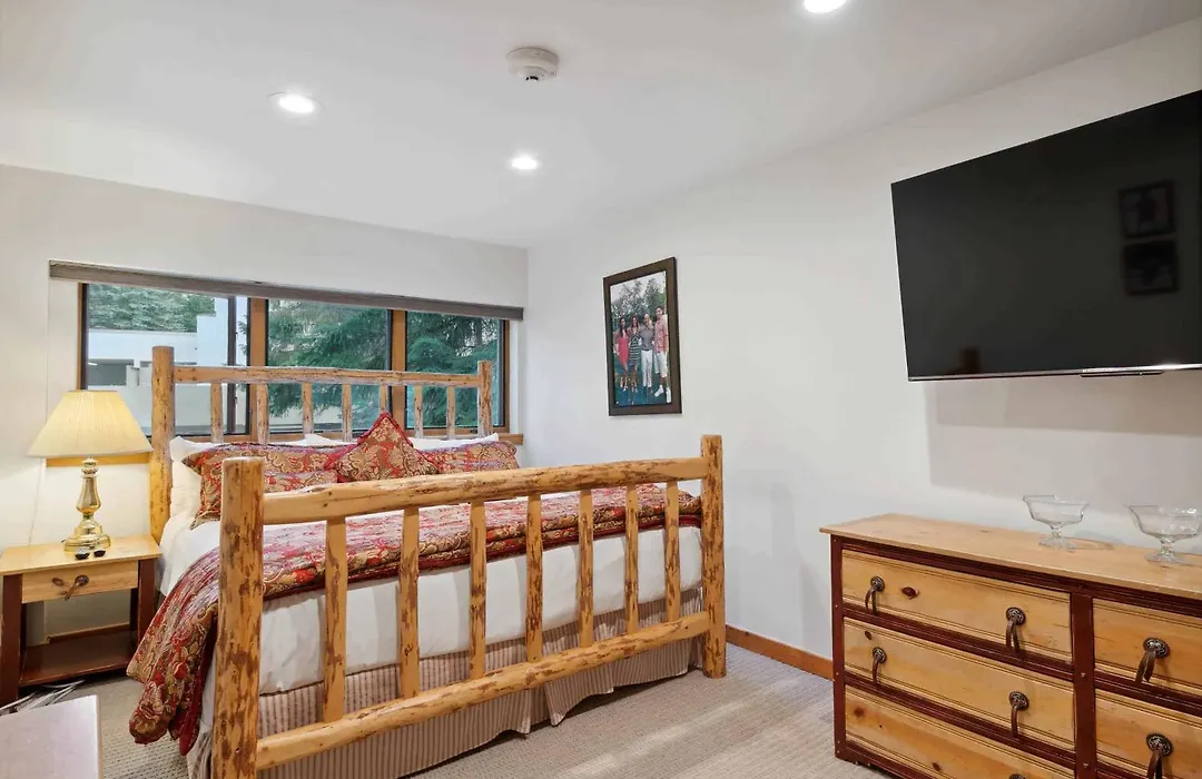 Lodge At Lionshead 110-100-1